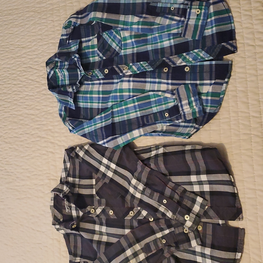 Lot of 2 Arizona Jean's long sleeve shirts